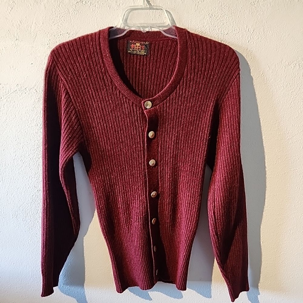 Arrow Lambswool/Poly Blend Red Maroon Cardigan Sweater Medium M VINTAGE